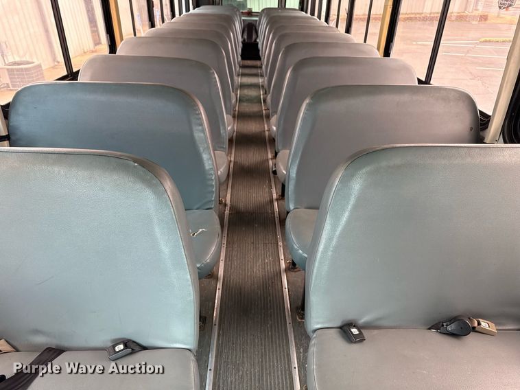 image for item DM5634 2006 Blue Bird All American bus