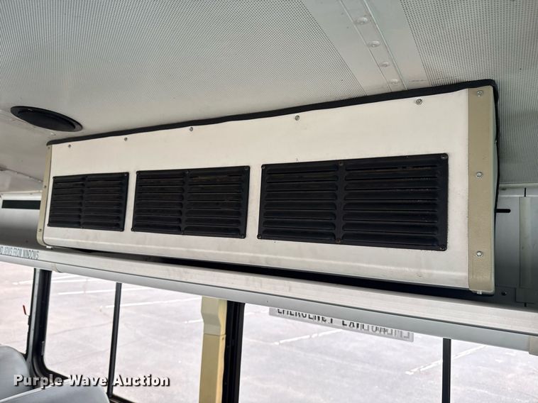 image for item DM5634 2006 Blue Bird All American bus