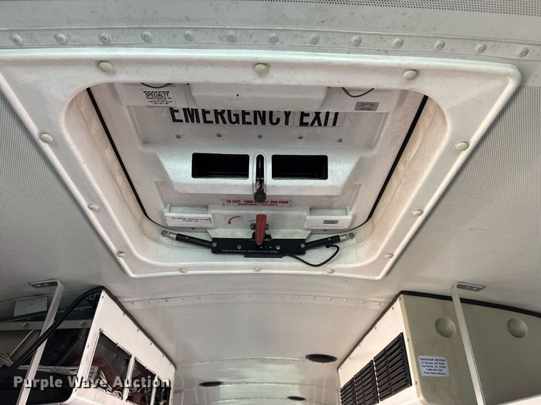 image for item DM5634 2006 Blue Bird All American bus