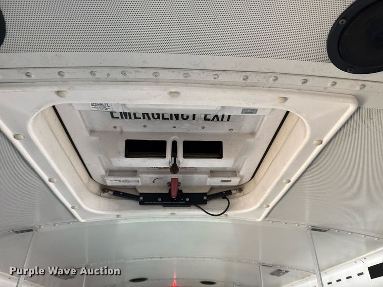 image for item DM5634 2006 Blue Bird All American bus