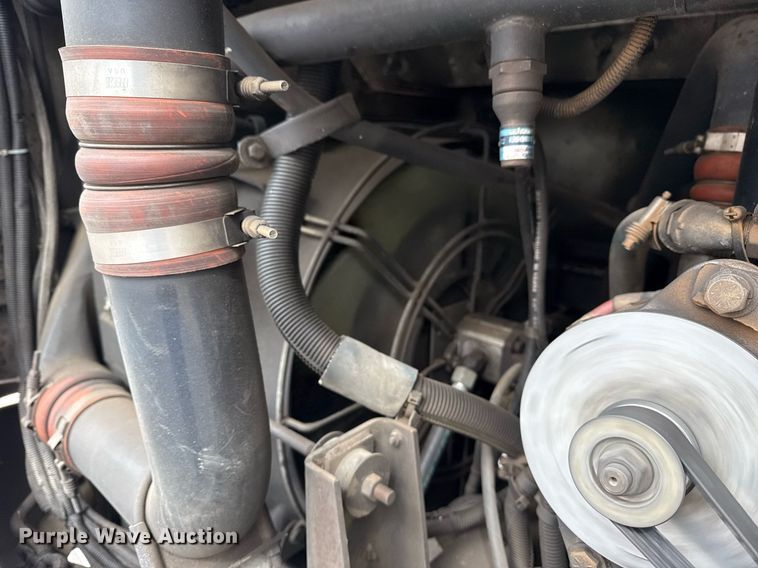 image for item DM5634 2006 Blue Bird All American bus