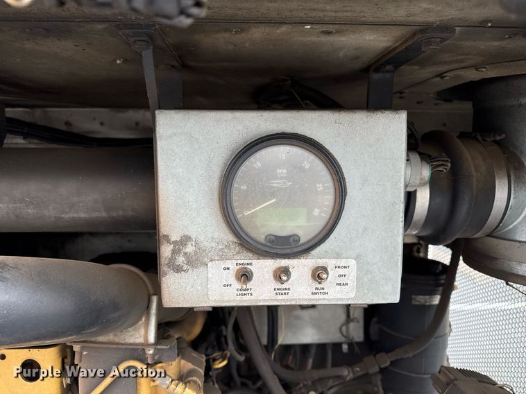 image for item DM5634 2006 Blue Bird All American bus