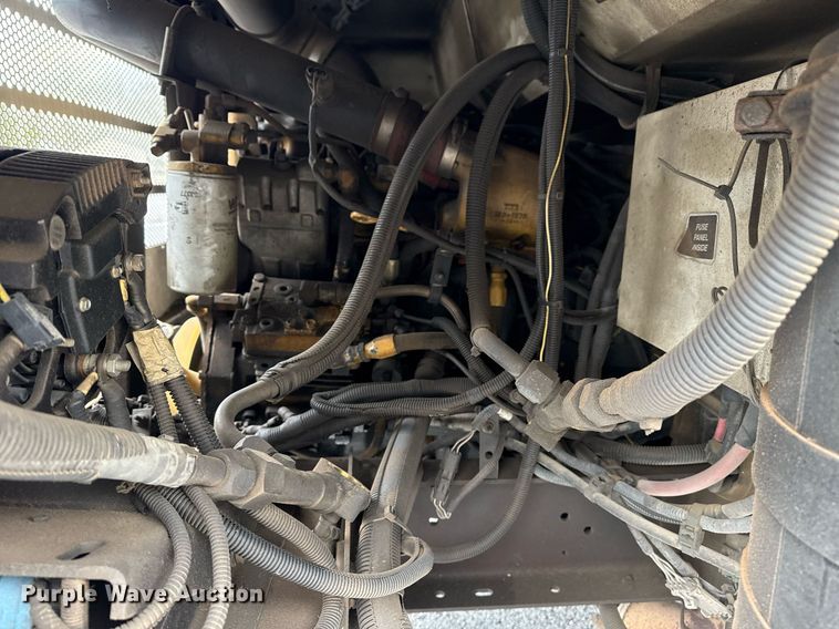 image for item DM5634 2006 Blue Bird All American bus