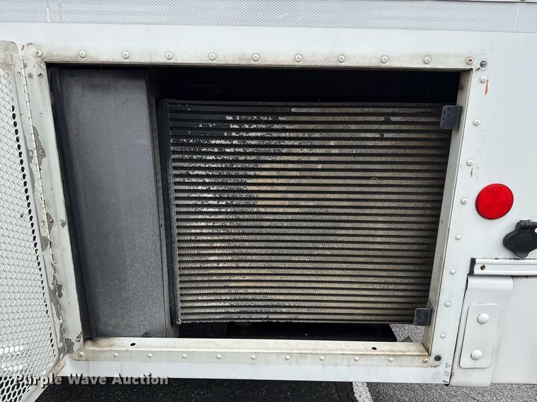 image for item DM5634 2006 Blue Bird All American bus