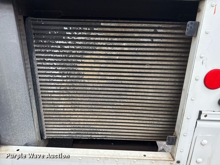 image for item DM5634 2006 Blue Bird All American bus