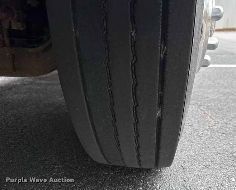 image for item DM5634 2006 Blue Bird All American bus