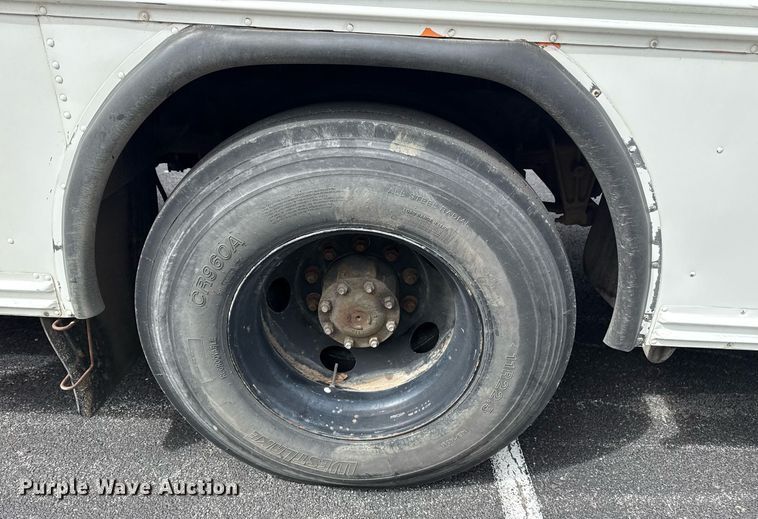 image for item DM5634 2006 Blue Bird All American bus