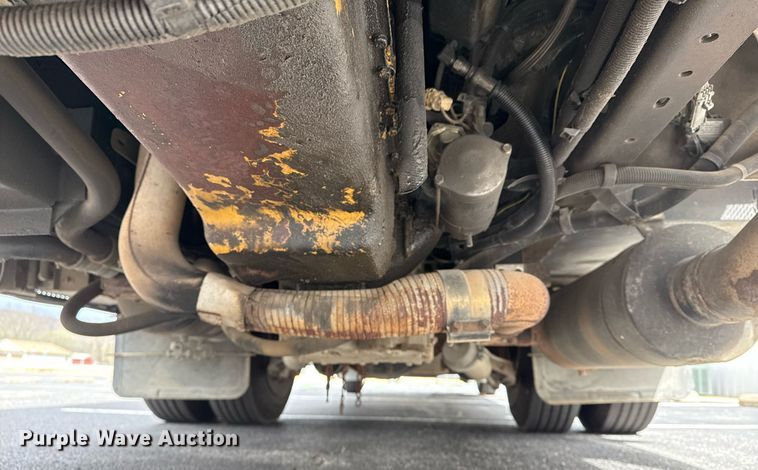 image for item DM5634 2006 Blue Bird All American bus