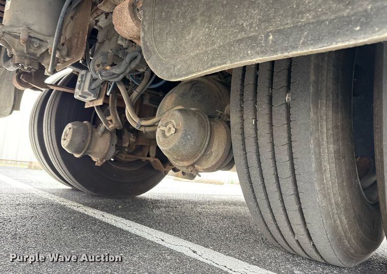 image for item DM5634 2006 Blue Bird All American bus