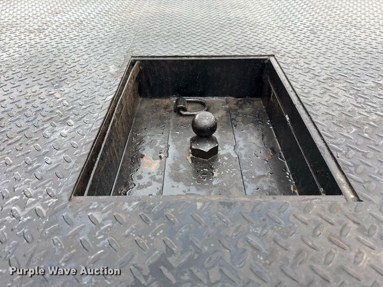 image for item DM5635 2018 Ford F550 Super Duty  Crew Cab flatbed truck