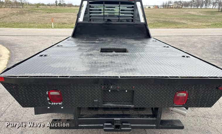 image for item DM5635 2018 Ford F550 Super Duty  Crew Cab flatbed truck