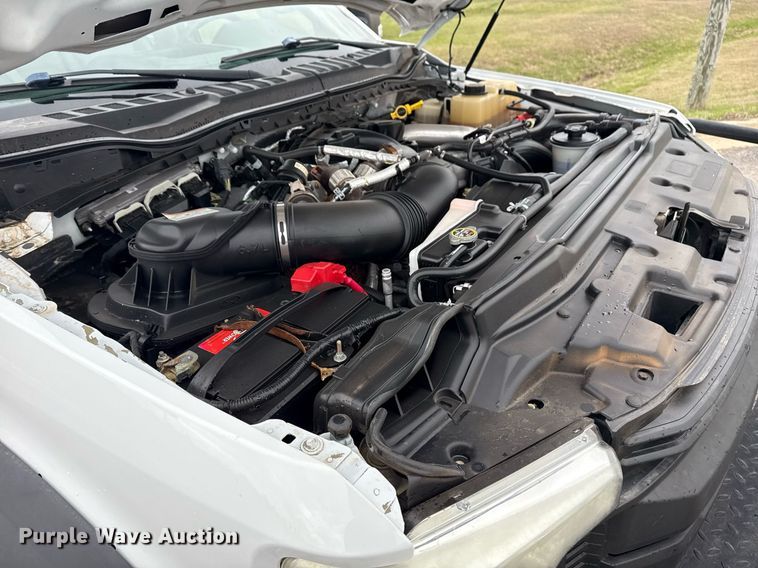 image for item DM5635 2018 Ford F550 Super Duty  Crew Cab flatbed truck