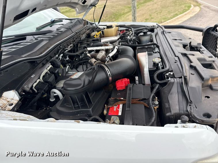 image for item DM5635 2018 Ford F550 Super Duty  Crew Cab flatbed truck