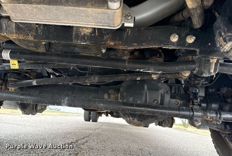 image for item DM5635 2018 Ford F550 Super Duty  Crew Cab flatbed truck