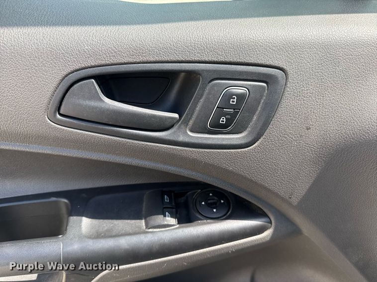 image for item DM5669 2019 Ford Transit Connect van