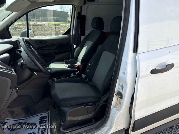 image for item DM5669 2019 Ford Transit Connect van
