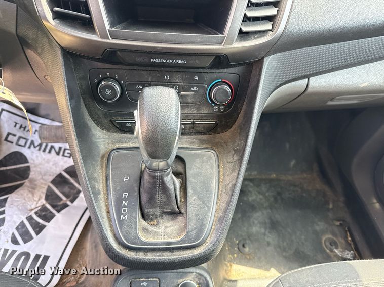 image for item DM5669 2019 Ford Transit Connect van