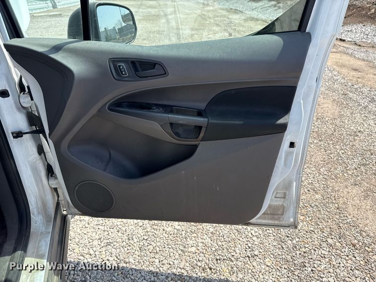 image for item DM5669 2019 Ford Transit Connect van