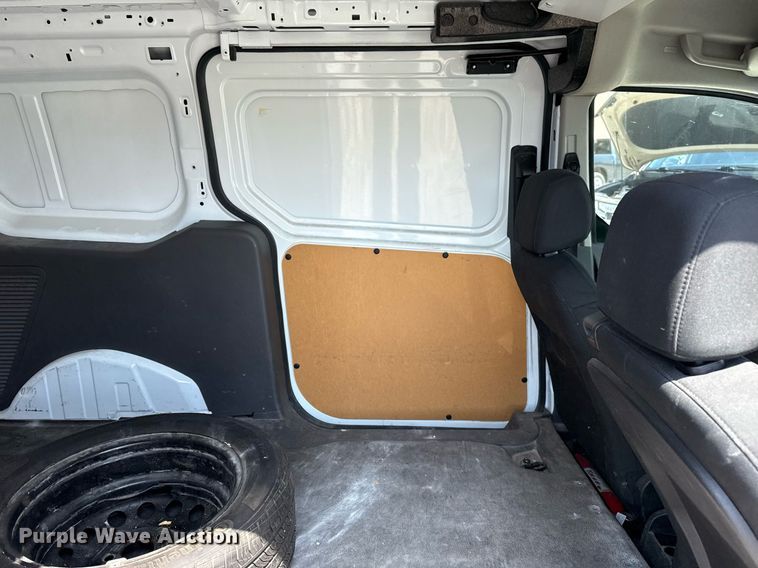 image for item DM5669 2019 Ford Transit Connect van