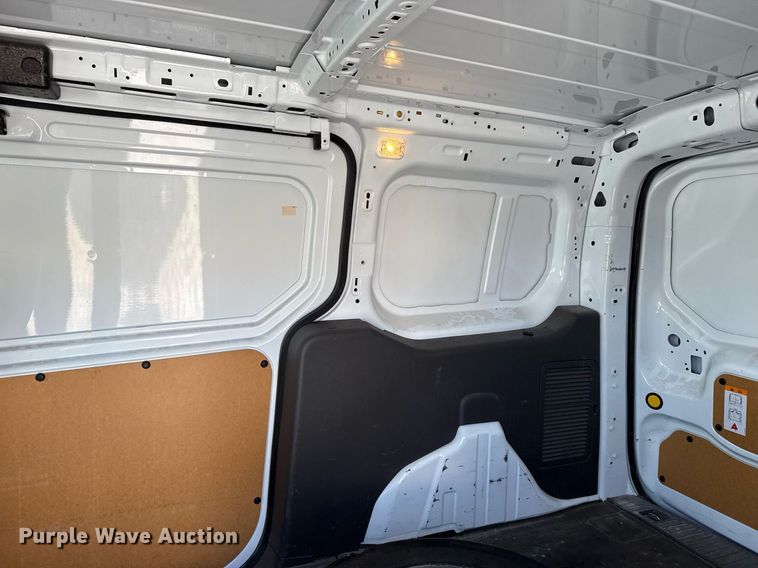 image for item DM5669 2019 Ford Transit Connect van