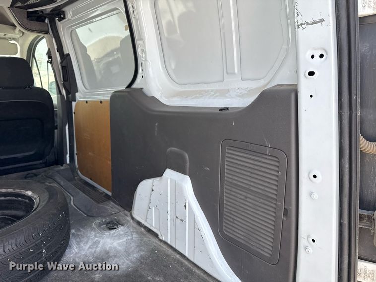 image for item DM5669 2019 Ford Transit Connect van
