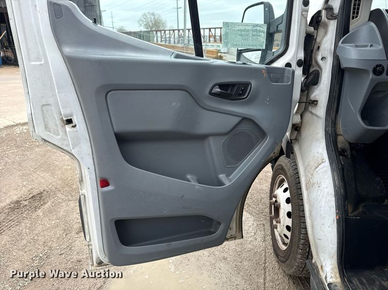 image for item DM5670 2015 Ford Transit box van