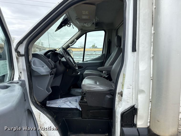 image for item DM5670 2015 Ford Transit box van