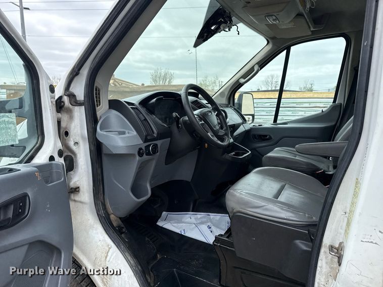 image for item DM5670 2015 Ford Transit box van