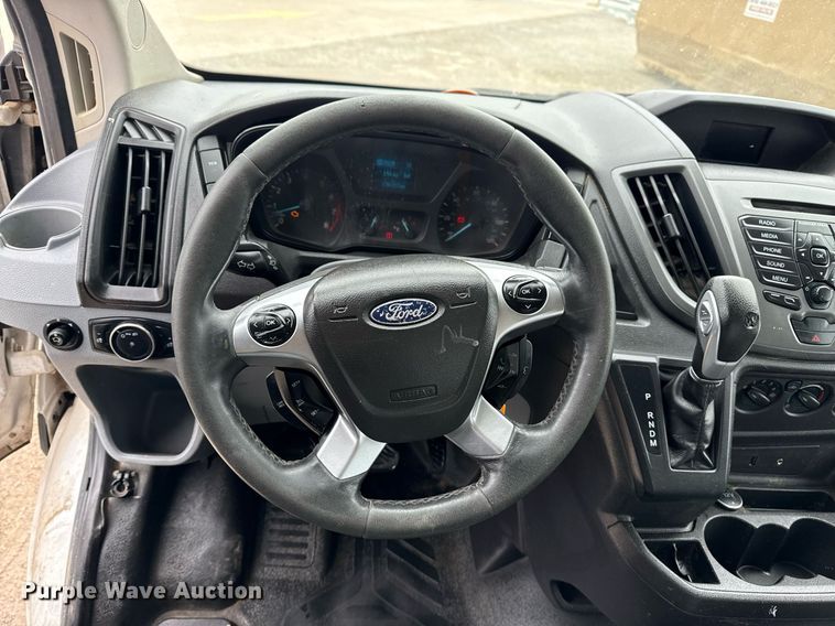 image for item DM5670 2015 Ford Transit box van