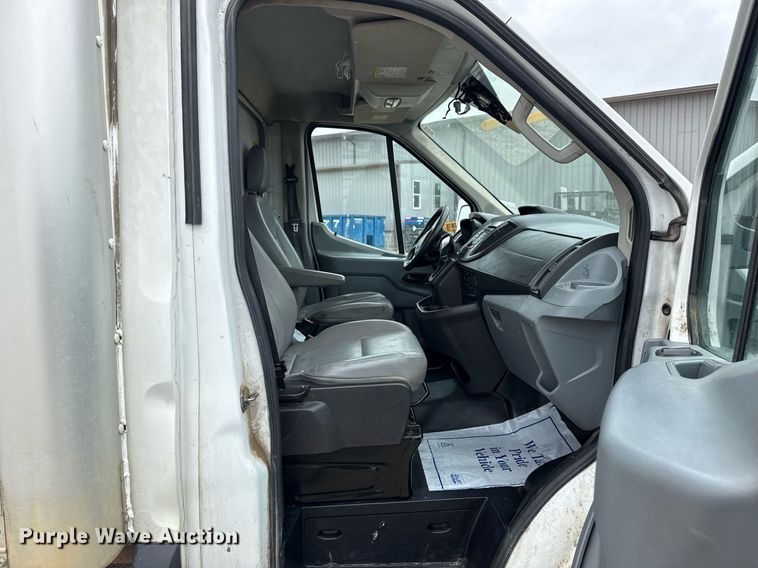 image for item DM5670 2015 Ford Transit box van