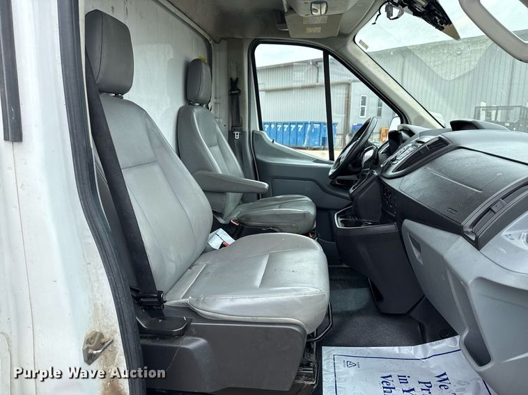 image for item DM5670 2015 Ford Transit box van