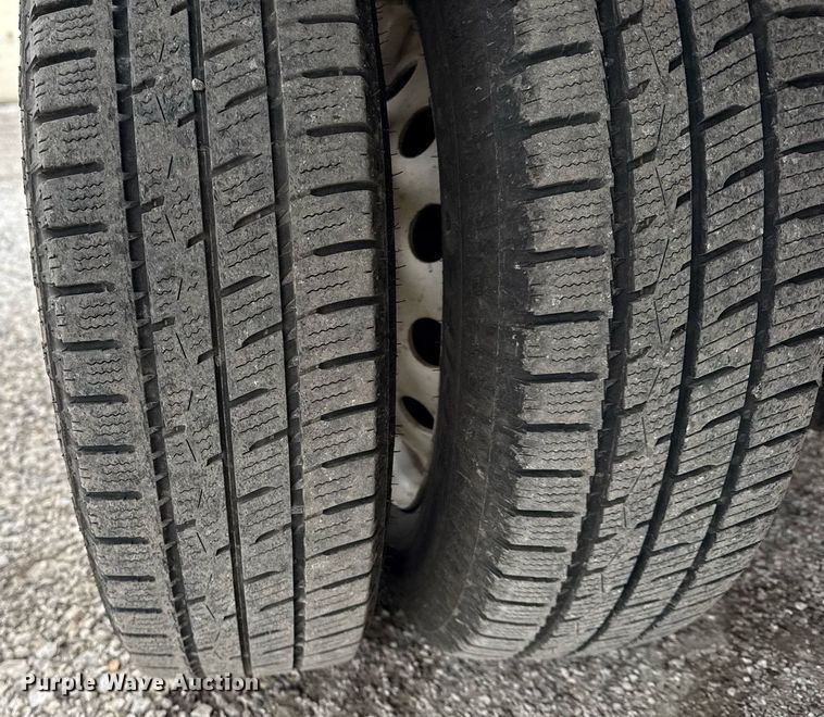 image for item DM5670 2015 Ford Transit box van