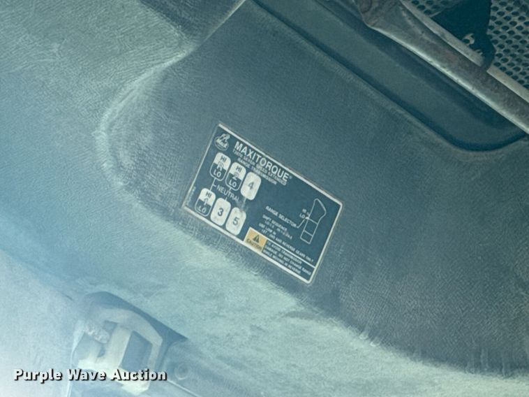 image for item DO0008 1991 Mack DM690S tank truck