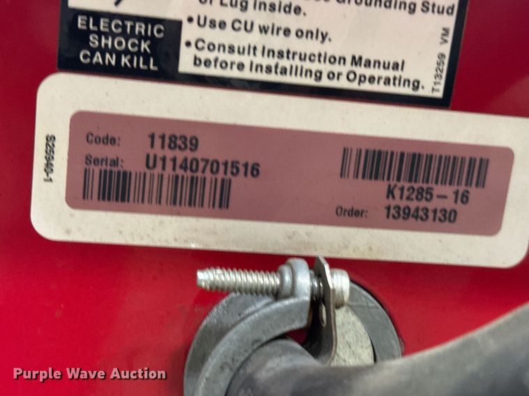 image for item DO0373 Lincoln Electric IdealArc R3R-400 welder