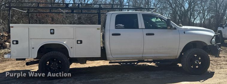 image for item DO0429 2015 Dodge Ram 2500 Crew Cab utility bed pickup truck