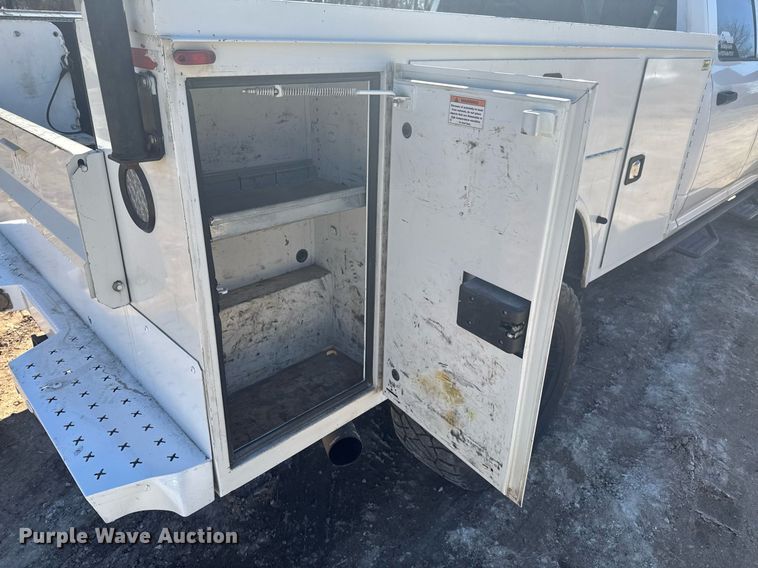 image for item DO0429 2015 Dodge Ram 2500 Crew Cab utility bed pickup truck