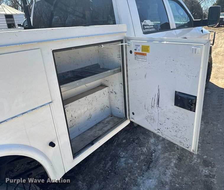 image for item DO0429 2015 Dodge Ram 2500 Crew Cab utility bed pickup truck