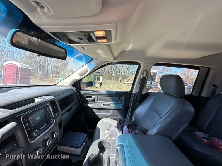 image for item DO0429 2015 Dodge Ram 2500 Crew Cab utility bed pickup truck