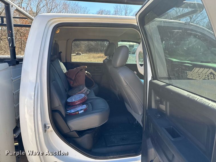 image for item DO0429 2015 Dodge Ram 2500 Crew Cab utility bed pickup truck