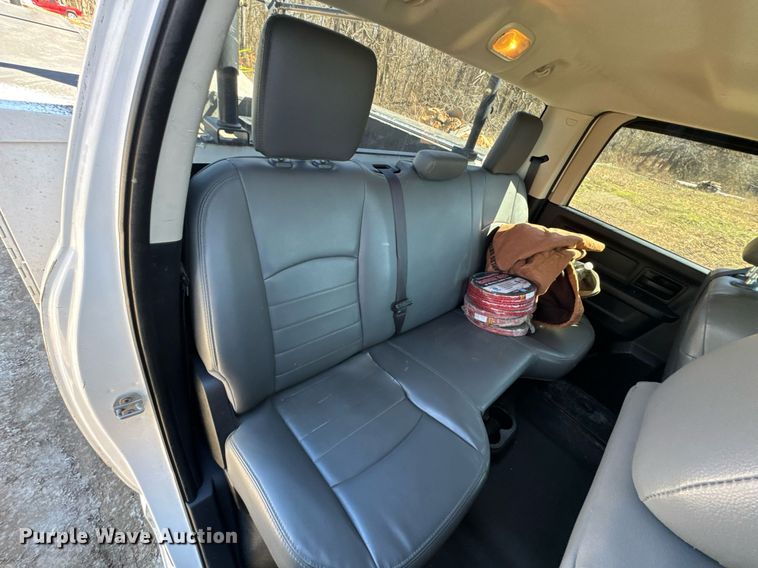 image for item DO0429 2015 Dodge Ram 2500 Crew Cab utility bed pickup truck