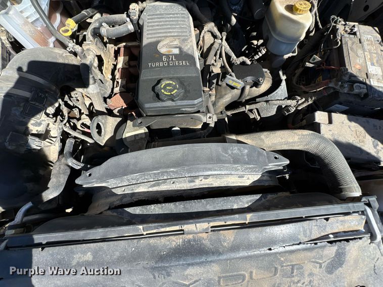 image for item DO0429 2015 Dodge Ram 2500 Crew Cab utility bed pickup truck