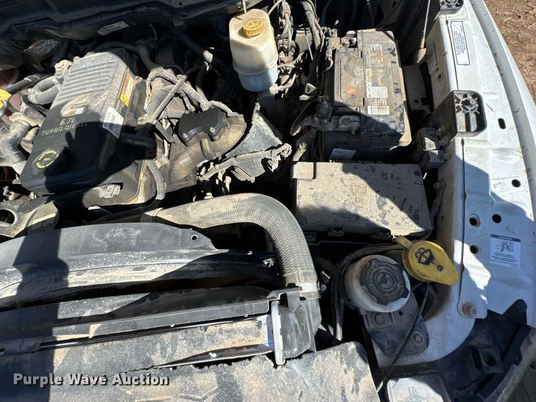 image for item DO0429 2015 Dodge Ram 2500 Crew Cab utility bed pickup truck