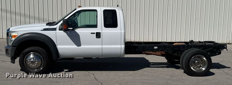 image for item DO0656 2012 Ford F550 Super Duty XLT SuperCab truck cab and chassis