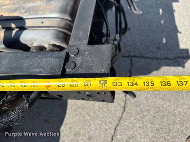 image for item DO0656 2012 Ford F550 Super Duty XLT SuperCab truck cab and chassis