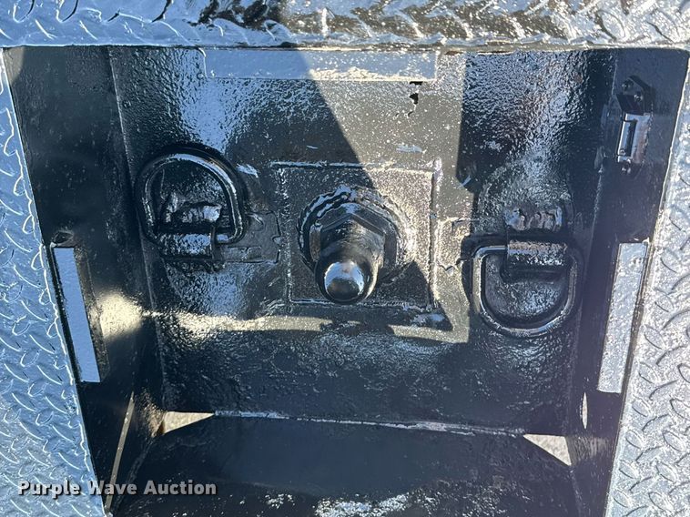 image for item DO0657 2011 Dodge Ram 5500HD flatbed truck