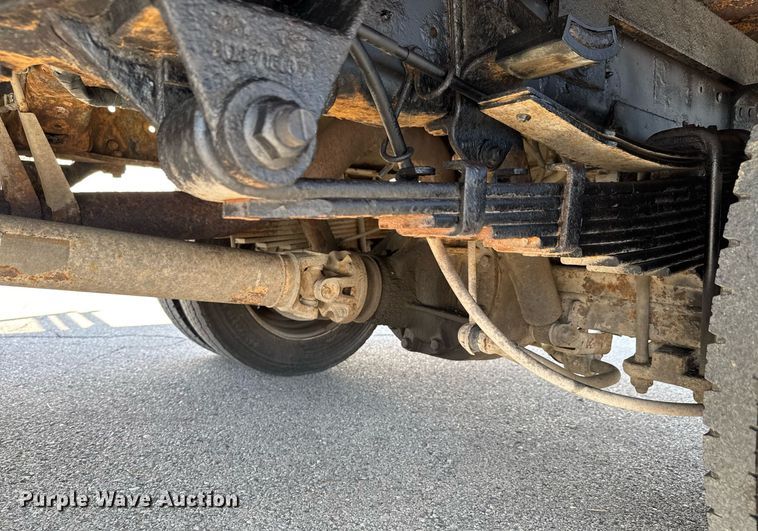 image for item DO0657 2011 Dodge Ram 5500HD flatbed truck