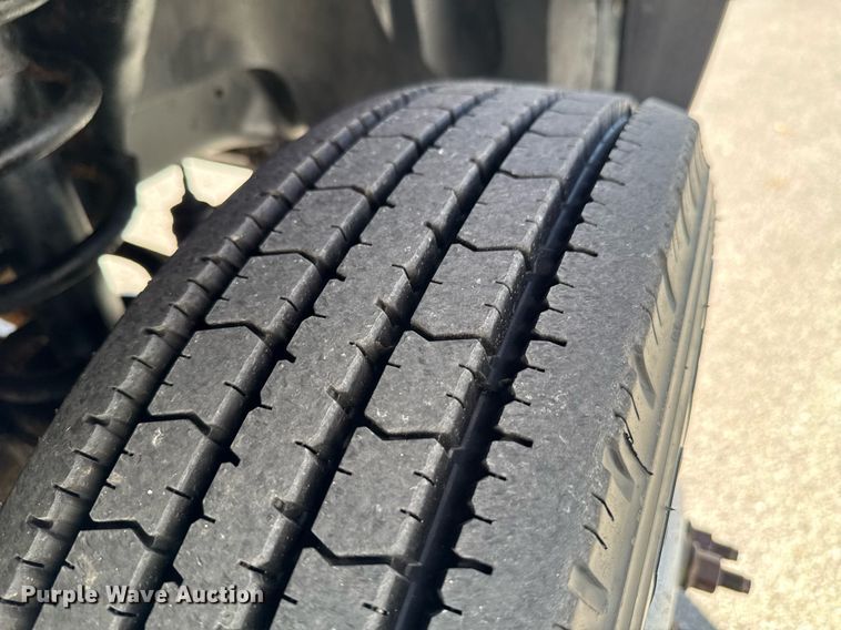 image for item DO0657 2011 Dodge Ram 5500HD flatbed truck