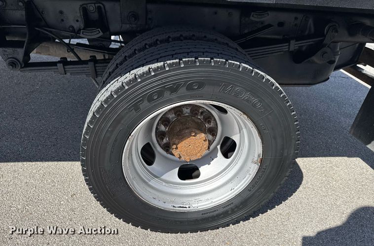 image for item DO0657 2011 Dodge Ram 5500HD flatbed truck