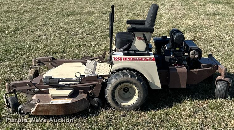 image for item DO0694 Grasshopper 725KT ZTR lawn mower