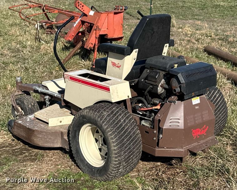 image for item DO0695 2000 Grasshopper 225 ZTR lawn mower